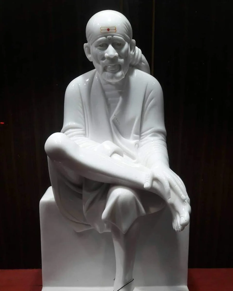 Sai Baba Statue