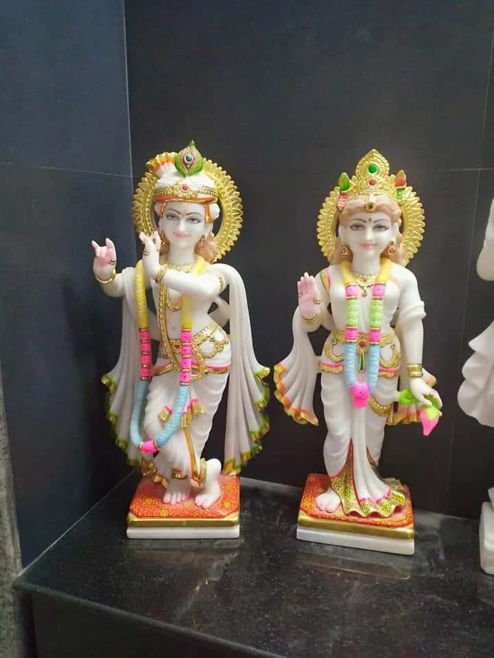 Radha Krishan Statue