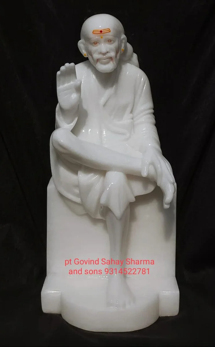 Sai Baba Statue